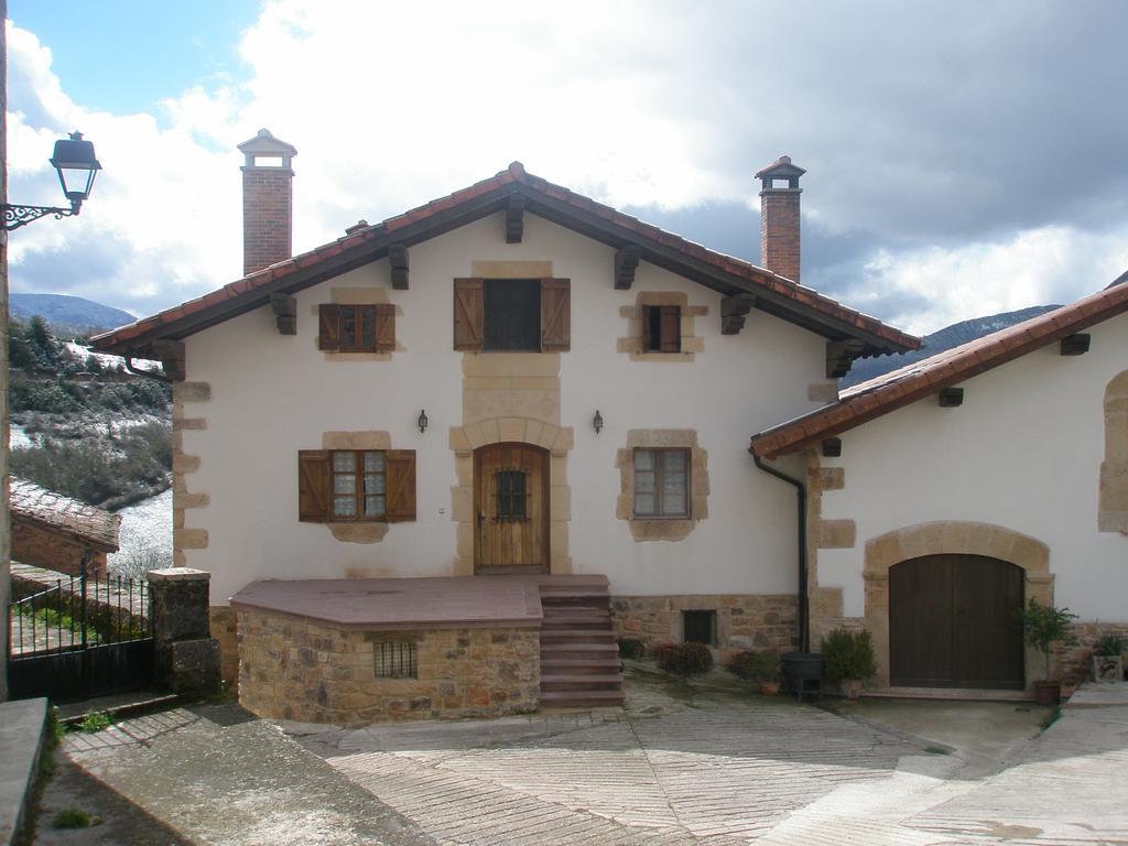 Casa Rural Parriola Villanueva de Arce Exterior photo